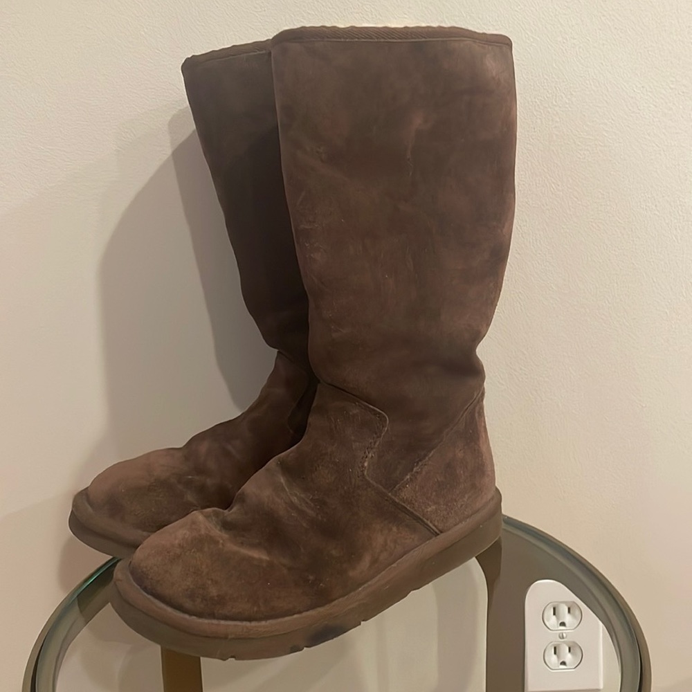UGG women’s size 8 boots.